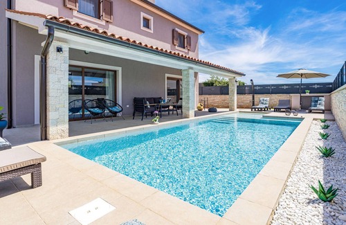 Liznjan Haus | Villa Roma