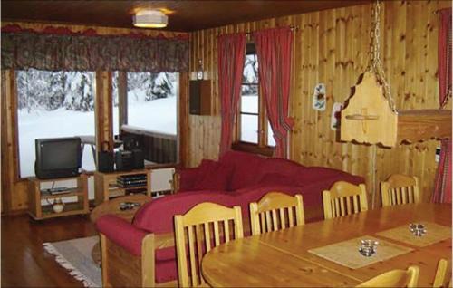 Fjatervalen Haus | Gorgeous Home In Särna With Kitchen