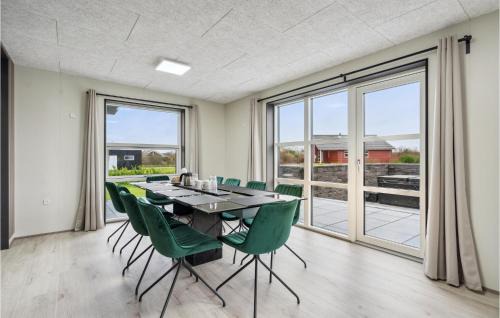 Skaven Strand Haus | Gorgeous Home In Tarm With Kitchen