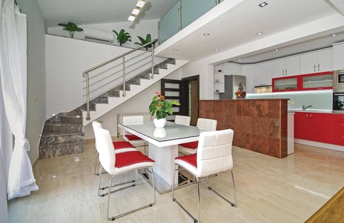 Vrgorac Haus | Wunderschönes Zuhause in Umcani