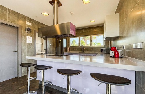 Yecla Haus | Gorgeous home in Yecla