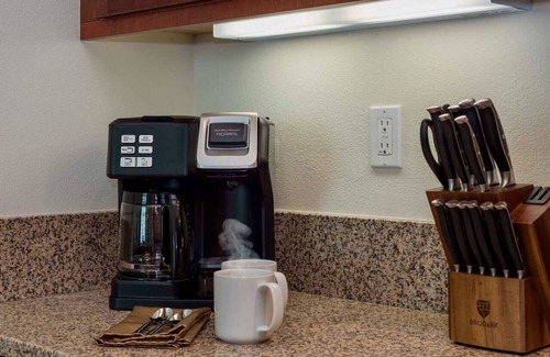 Indio Haus | GORGEOUS LUXURY RENTAL- new furnishings in 55+ Sun City Shadow Hills