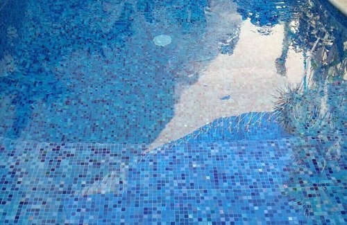 Emiliano Zapata Haus | Wunderschöner Meerblick von privater Terrasse, Pool, Surfbretter, SUPs & Housekeeper