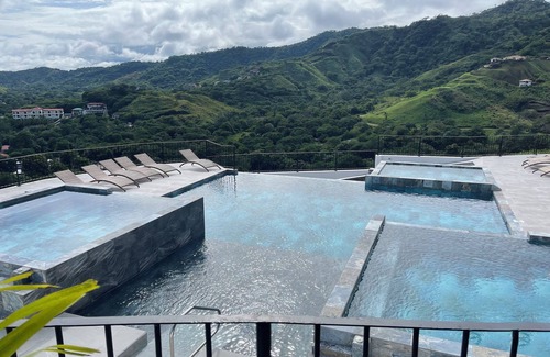 Coco Eigentumswohnung | Herrliche New Ocean View Condo in Coco Bay Estates