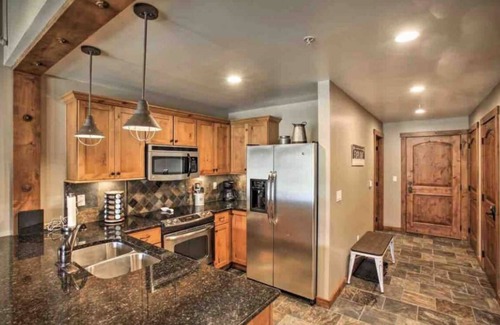 Kellogg Eigentumswohnung | Gorgeous Penthouse w/Views! Sleeps 4. Comfy and Cozy