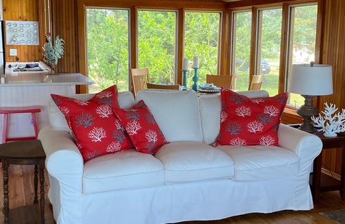 Slaughter Beach Hütte | GORGEOUS, RECENTLY RENOVATED, WATERFRONT COTTAGE