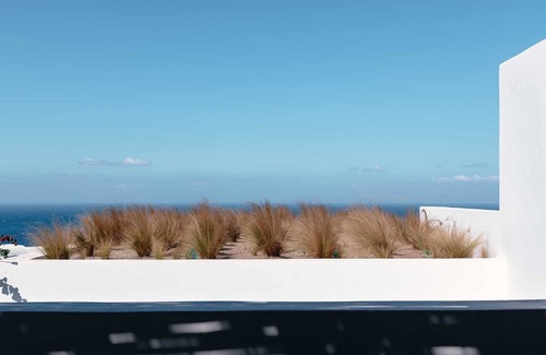 Oia Villa | Gorgeous Santorini Villa | Villa Eleganza | 3 Bedroom | Brilliant Sea Views | Large Terrace with Private Infinity Pool & Jacuzzi | Oia