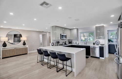 Garden Isles Haus | Gorgeous Sunsets! Managed by BNR Vacation Rentals