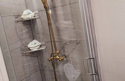 Apache Junction Villa | Gorgeous Tiny House- Superstition Mountain View