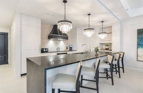 Seven Mile Beach Eigentumswohnung | Gorgeous Waterfront Private Residence at The Ritz-Carlton Resort