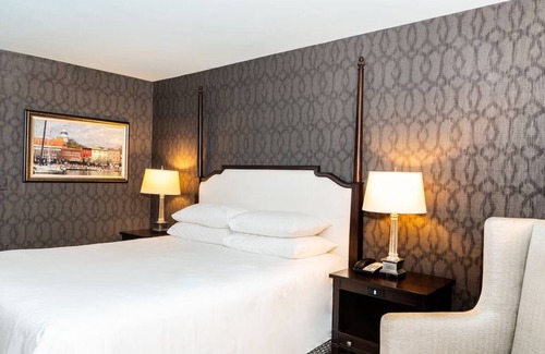 Historic District Hotel | Governor Calvert King, Historic Inns, Four-Poster Bed, Dining, Steps from State House