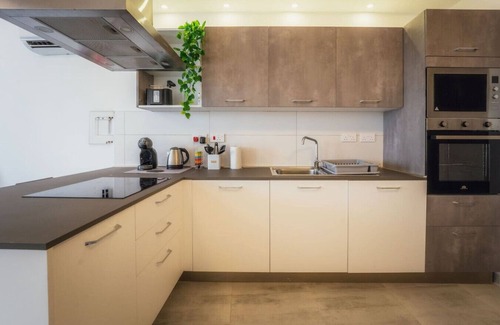 Xewkija Wohnung | Gozo Haven Stylish Escape This Spacious 3-bed
