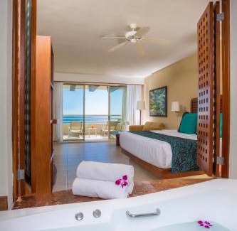 Zona Hotelera Resort | GR Solaris Lighthouse - All Inclusive