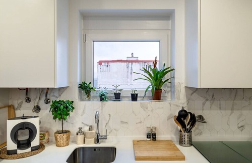 Alfama Wohnung | Graça Gem: T1 Oasis with Amazing Terrace