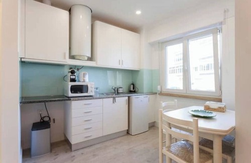 Santa Engracia Wohnung | Grace Garden Home ist ein natürlicher Garten mit Blick auf den Fluss im Zentrum von Lissabon