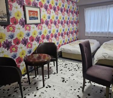 Tsubaki Onsen Haus | Grampus Inn Shirahama