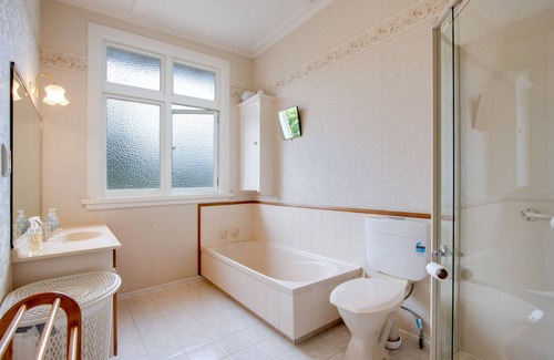 Napier Haus | Gran's House - Napier Holiday Home, NAPIER