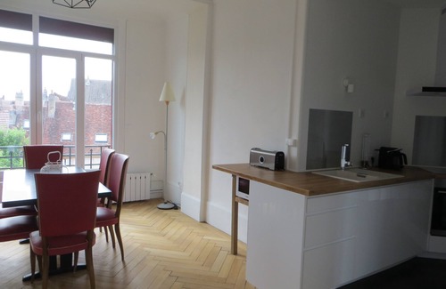 Lons-le-Saunier Wohnung | Grand Appartement de Caractère