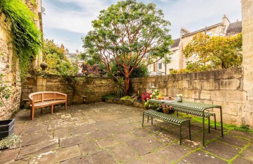 Bath Haus | Grand Georgian Townhouse with Garden