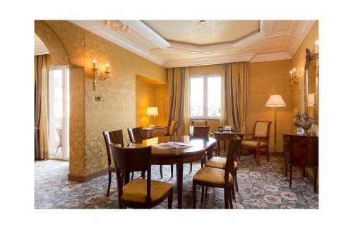 San Marco Evangelista Hotel | Grand Hotel Vanvitelli