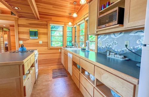Grand Marais Haus | Ein maßgeschneidertes modernes Zuhause voller Licht, perfekt für einen romantischen Kurzurlaub