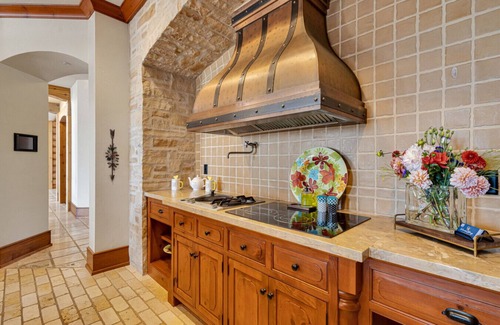 Suamico Haus | Grand on Longtail | Lazy River · Lake · Luxe Stay