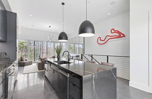 Dawsonville Villa | Grand Prix Grandeur at AMP