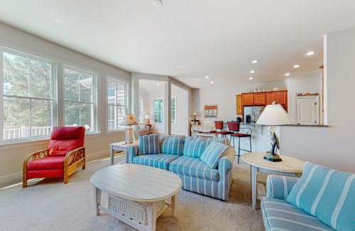 The Glade Haus | Grande at Canal Pointe 37484 Liverpool Ln