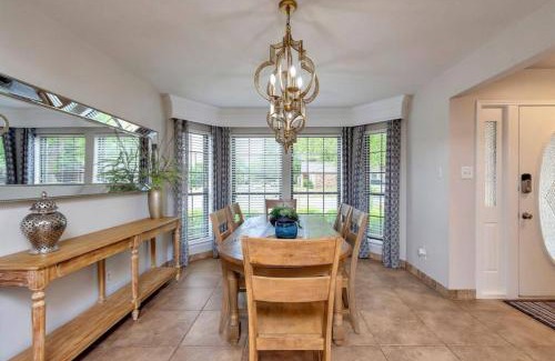 Grapevine Haus | Grapevine Oasis, with Pool