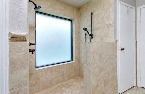 Grapevine Haus | Grapevine Oasis, with Pool