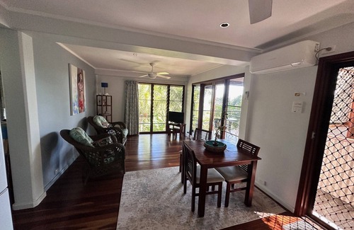 Cooktown Bed & Breakfast | Grassy Hill BnB Delightful, tropical self contained - overlooking the River.