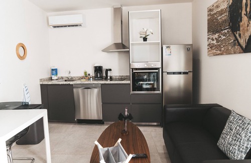 Noord Wohnung | Gray Door Apartments - Adults Only