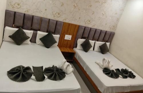 Amritsar Bed & Breakfast | Gray Stone- Two mints by walk From Golden Temple
