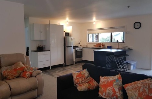 Great Barrier Island Haus | Great Barrier Island Okiwi AshleyRose Häuschen.