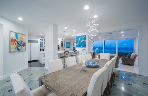 East End Haus | Great Bluff Estates: Luxusvilla mit Pool, Cabanas, mehreren Decks und tollem Schnorcheln