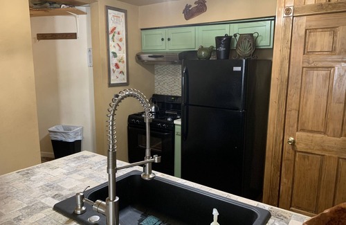 Tuscumbia Kabine | Große Kabine auf Osage River in Tuscumbia, MO