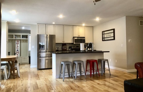 Osage Beach Haus | Great family retreat! Lakefront, 4bed/2Ba, quiet cove & private dock