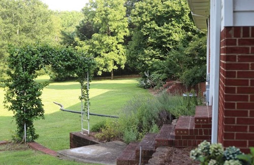 Sedgefield Haus | Große Haus in der Nähe aller Greensboro & High Point Golf / Wassersport / Convention Center