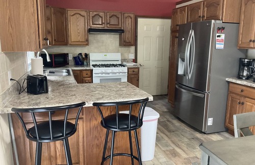 Howard Haus | Great Home for Golfers - 5 minutes to Apple Valley Golf Course.