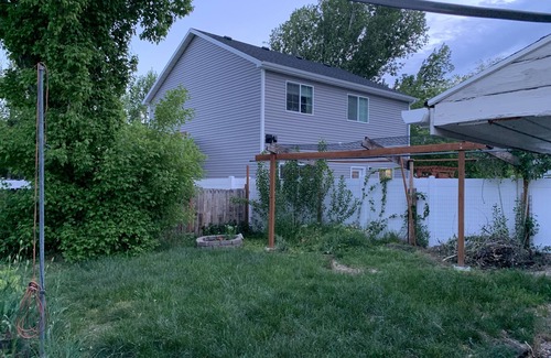 Ogden Haus | Great house for family and pets, close to everything!