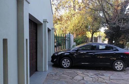 Greater Johannesburg Metropolitan Area Haus | Great location and close to all amenities!