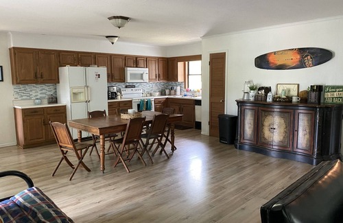 Henrico Hütte | Großartige Lage Lake Gaston Waterfront Cottage