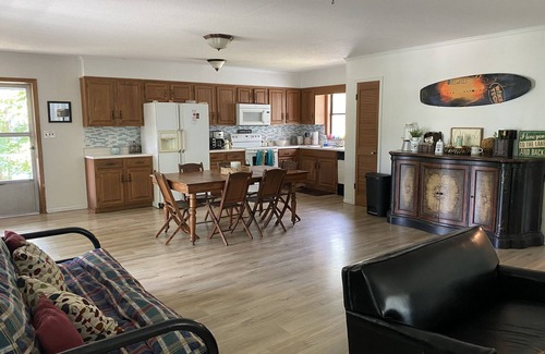 Henrico Hütte | Großartige Lage Lake Gaston Waterfront Cottage