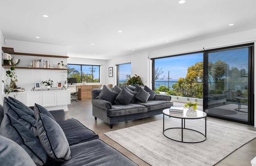 Anglesea Haus | Great Ocean Views, Ultra-modern contemporary house situated in an exclusive area