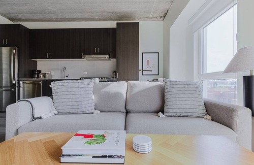 Old Town Wohnung | Great Old Town 1BR Gym, W/D, Lounge & A/C, by Blueground