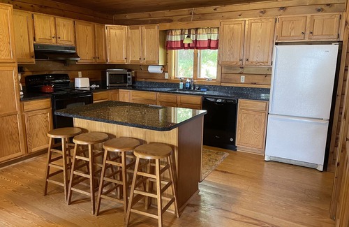 Belgrade Haus | Great Pond Waterfront: Hundefreundliches Haus in der Nähe des Colby College