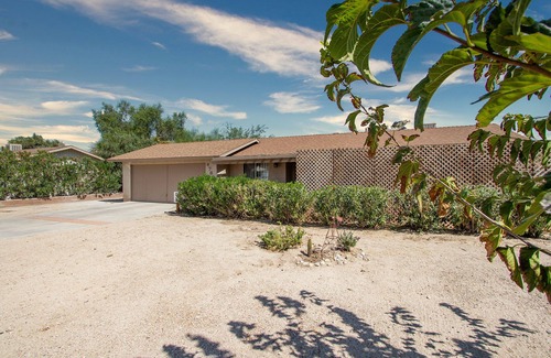 Twentynine Palms Haus | Great Vibe House + Hot Tub, Minutes to JTree Park