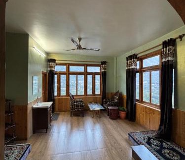Mohal Haus | Great warriors homestay 2bhk apartment and rooms available