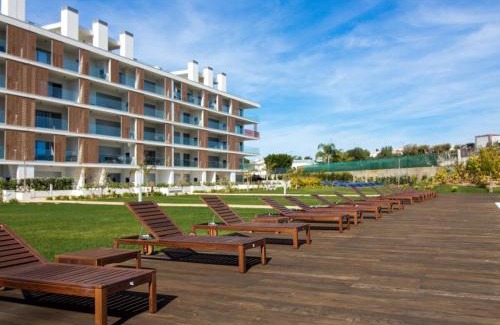Correeira Wohnung | Green 3 Apartment - Luxurious & Playground & Garage