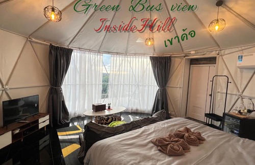 Khao Kho Sonstige | Green bus view เขาค้อ อินไซด์ฮิลล์